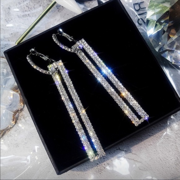 Jewelry - FASHION LONG EARRINGS